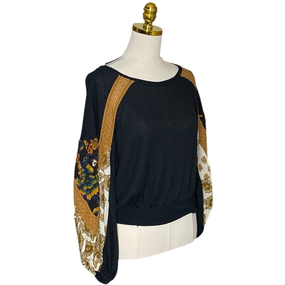 FREE PEOPLE Floral Casual Black Combo Cropped Waffle Knit Boho Oversized Top XS - Picture 7 of 11